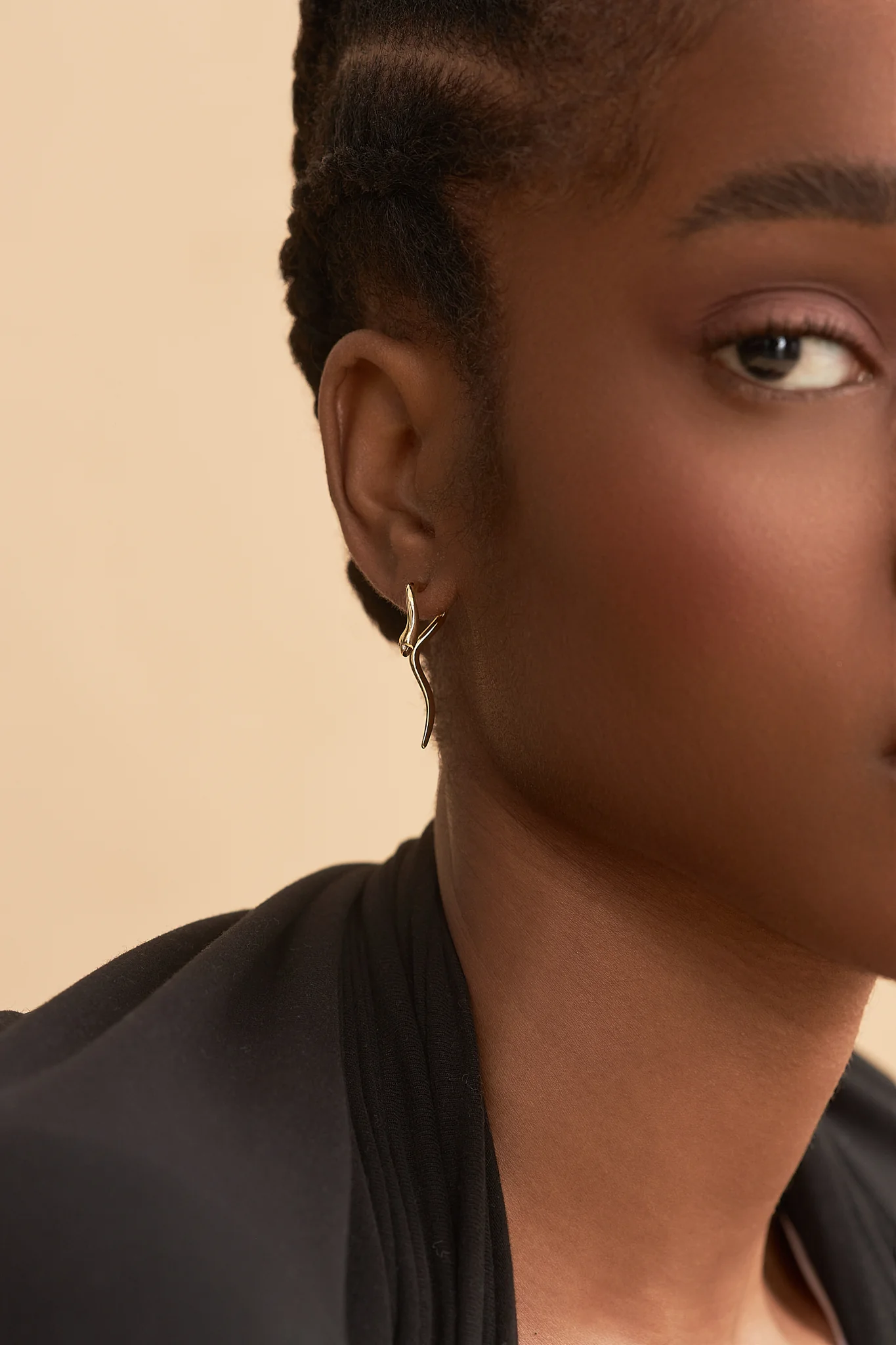THE EJO EARRINGS - Image 2