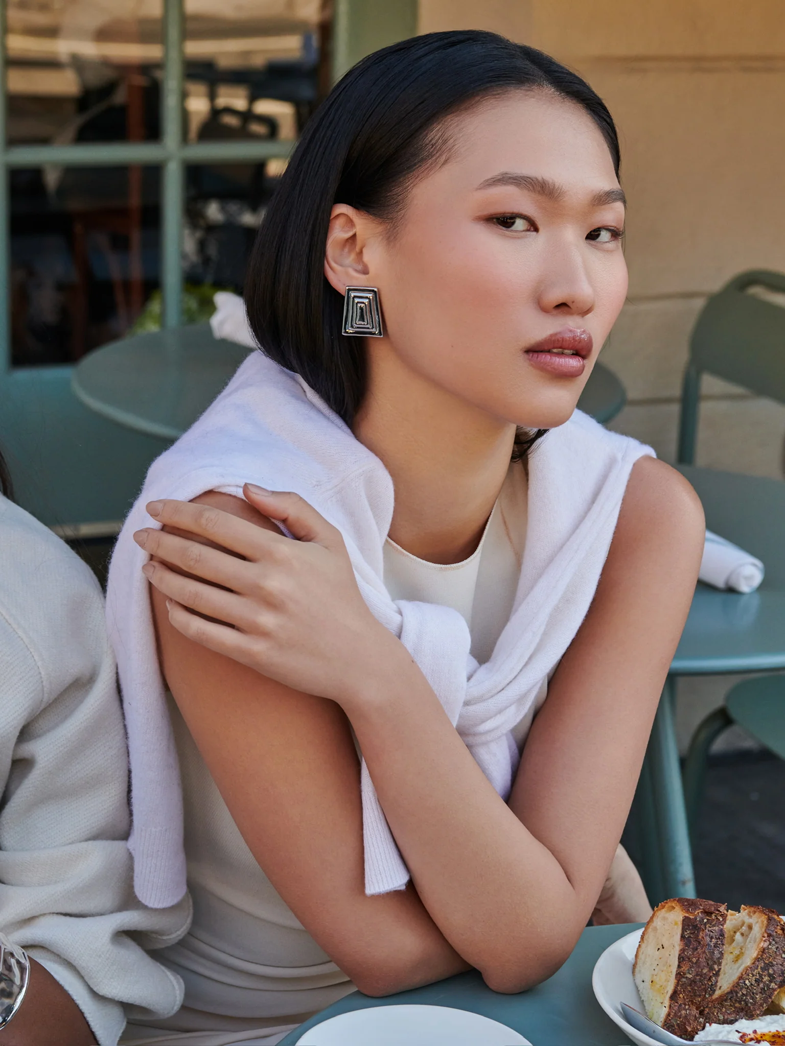 THE ÒLÓ EARRINGS - Image 10